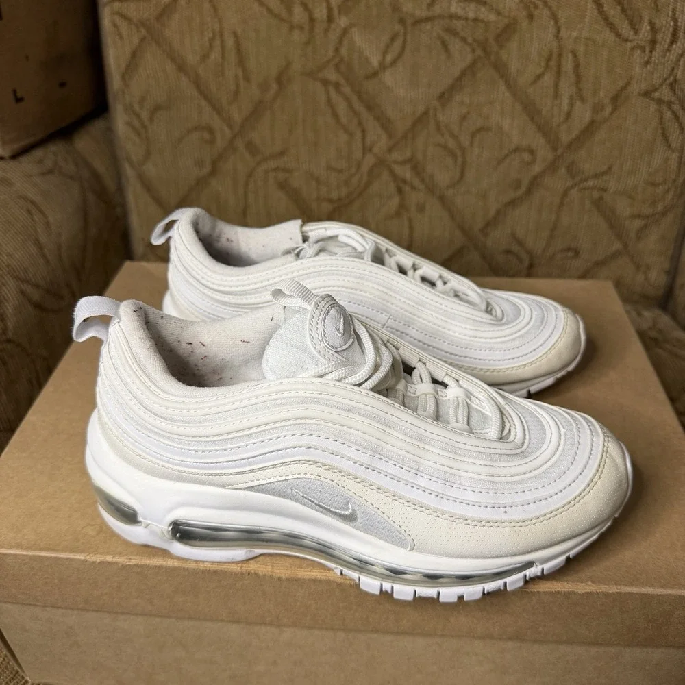 Nike Air Max 97 GS White Metallic Silver Kids Sneaker 921522-104 Size 4Y / 5.5W